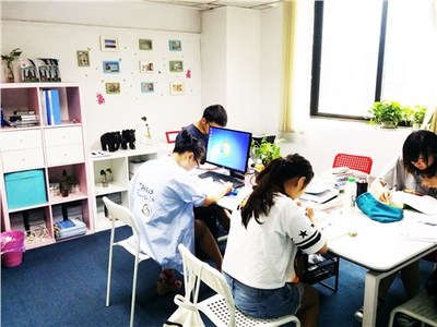 武漢如何申請(qǐng)美國高中留學(xué),美國高中留學(xué)指南,美國高中留學(xué)咨詢,武教國際留學(xué)圖片|武漢如何申請(qǐng)美國高中留學(xué),美國高中留學(xué)指南,美國高中留學(xué)咨詢,武教國際留學(xué)產(chǎn)品圖片由武漢教育國際交流合作中心公司生產(chǎn)提供-